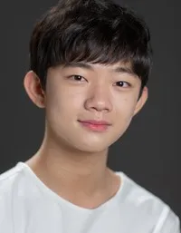 영화배우인 임승민의 대표 이미지