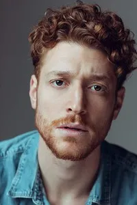 영화배우인 다니엘 돈스코이의 대표 이미지