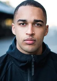 영화배우인 에지키엘 사이맷의 대표 이미지