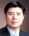 대학교수인 현대원의 대표 이미지