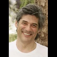 영화배우인 조르주 코라파스의 대표 이미지