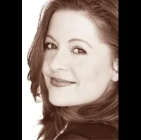 영화배우인 제니 로버트슨의 대표 이미지