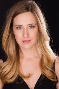 영화배우인 매들린 파비안의 대표 이미지