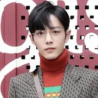 가수, 영화배우인 샤오잔의 대표 이미지