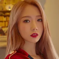 가수인 미기의 대표 이미지