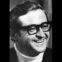 배우인 조 플린의 대표 이미지