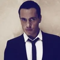 성악가인 어윈 슈로트의 대표 이미지