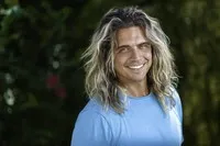 영화배우인 데븐 브롬의 대표 이미지