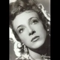 영화배우인 미셸린 프레슬의 대표 이미지