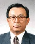 변호사, (전직)판사인 이융웅의 대표 이미지