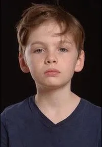 영화배우인 니코 마리츠카의 대표 이미지