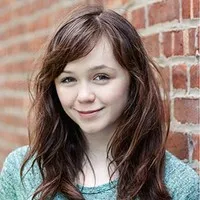 배우, 각본, 제작/기획인 에밀리 스케그스의 대표 이미지