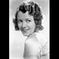 배우인 자넷 게이너의 대표 이미지