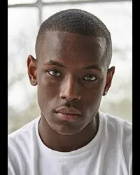 영화배우인 마이클 워드의 대표 이미지