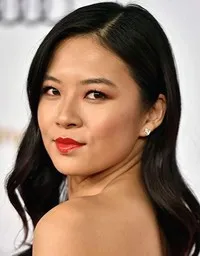 영화배우인 크리스틴 코의 대표 이미지