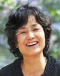 소설가인 송은일의 대표 이미지