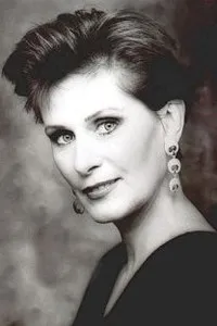 배우인 수잔 클러크의 대표 이미지