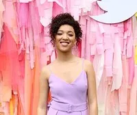 영화배우인 가브리엘 엘리즈의 대표 이미지