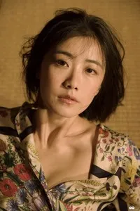 영화배우인 옹가미의 대표 이미지