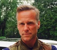 영화배우인 브라이언 고프의 대표 이미지