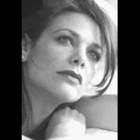 영화배우인 메레디스 샐렌저의 대표 이미지