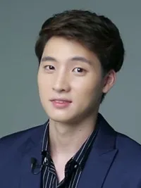 영화배우인 피라비치 아타칫사타폰의 대표 이미지