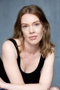 영화배우인 앨리스 메이 코놀리의 대표 이미지