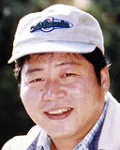 극작가인 김운경의 대표 이미지