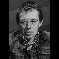 배우인 하크 봄의 대표 이미지