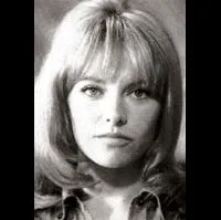 감독, 배우인 나탈리 드롱의 대표 이미지