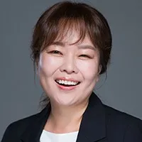 영화배우, 연극배우인 박소윤의 대표 이미지