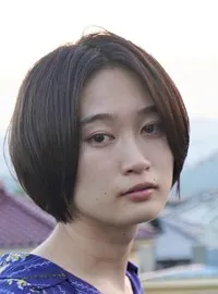 영화배우인 후쿠나가 아카리의 대표 이미지