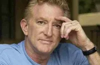 영화제작자인 피터 더글라스의 대표 이미지