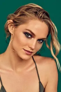 영화배우인 클레어 캐서린의 대표 이미지