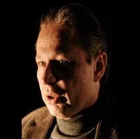 영화배우인 라인 브라이놀프슨의 대표 이미지