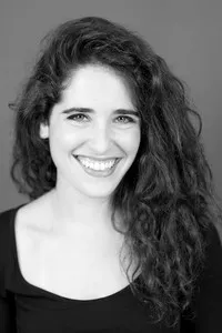 배우인 아비가일 하라리의 대표 이미지