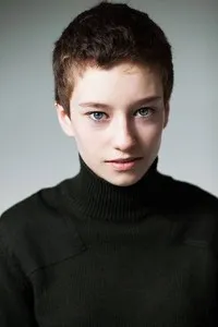 영화배우인 엘레오노르 루아젤의 대표 이미지