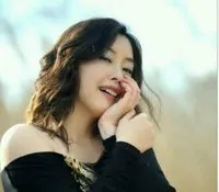 영화배우인 이진경의 대표 이미지