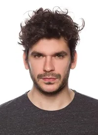 영화배우인 노엘 츠주츠조르의 대표 이미지