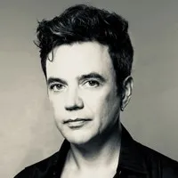 영화배우인 페드로 라지냐의 대표 이미지