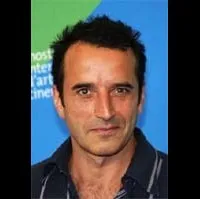 영화배우인 브뤼노 토데쉬니의 대표 이미지