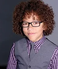 영화배우인 이선 윌리엄 차일드리스의 대표 이미지