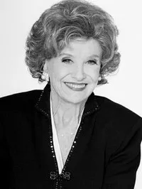 영화배우인 루스 와릭의 대표 이미지