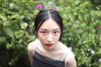 영화배우인 모예니의 대표 이미지