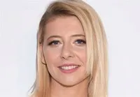 영화배우인 안나 스몰로비크의 대표 이미지