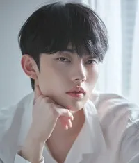 영화배우, 연극배우인 정수현의 대표 이미지