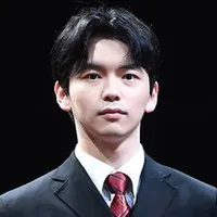 연극배우인 강승호의 대표 이미지
