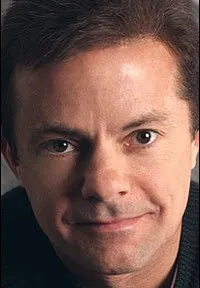 배우인 스티븐 제프리스의 대표 이미지