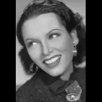 배우인 게일 존더가드의 대표 이미지