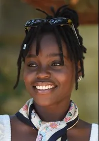 영화배우인 트라시 고토아스의 대표 이미지